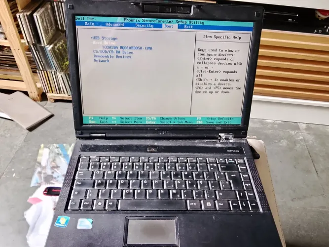 Notebook Dell Inspiron 1428 - Intel Dual Core / 4GB RAM / HD 500GB (Liga e Funciona)