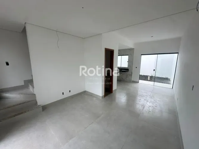 Casa à venda, 2 quartos, Novo Mundo - Uberlândia/MG - Rotina Imobiliária