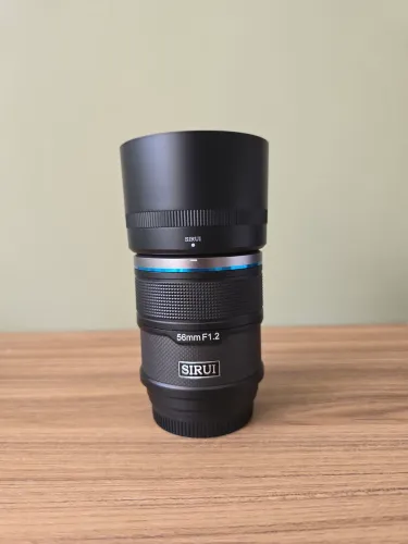 Lente Sirui Sniper 56mm f1.2 Sony E Mount A6700 Zve10 FX30