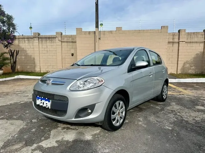 Fiat Palio Attractive 1.0 EVO Fire Flex 8V 5P 2012