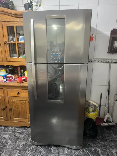Geladeira Electrolux 542L