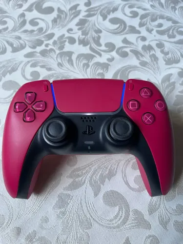 Controle Sony DualSense Cosmic Red PS5
