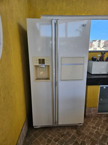 Geladeira side by side LG 570 L