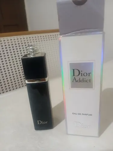 PERFUME Dior Addict