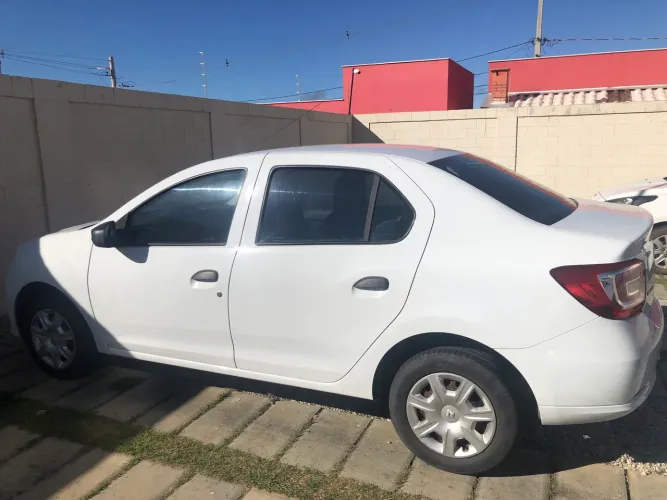 Renault Logan Authentique Hi-flex 1.0 16V 4P 2014