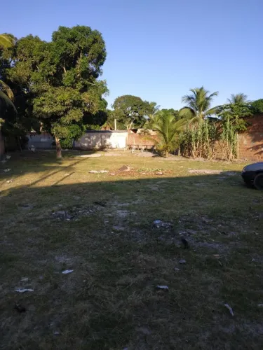 Vendo outro troco um terreno com uma kitnet