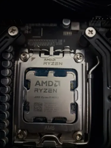 Processador AMD Ryzen 9 9950x 16/32