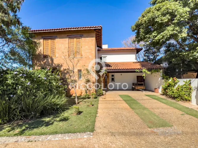 Sobrado à venda em Campinas, Bairro das Palmeiras, com 4 suítes, com 336 m²