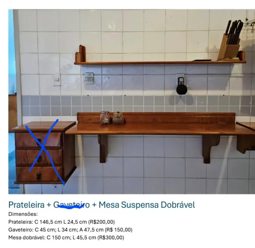 Mesa suspensa e prateleira