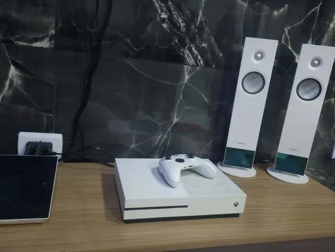 Xbox onde s vendo ou troco 
