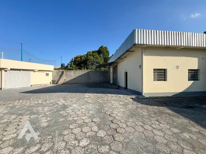 Galpão para locação, com 118m² por R$ 3.450,00 - Bairro Fortaleza - Blumenau