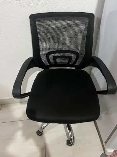 Vendo Notbook e Cadeira