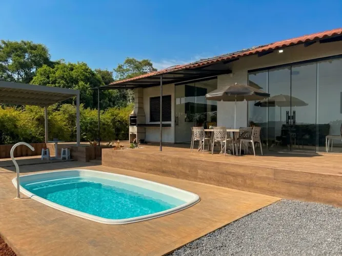 Casa no lago Corumbá 4