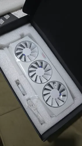 Placa de vídeo RX 9070xt XFX Mercury OC 16gb vram