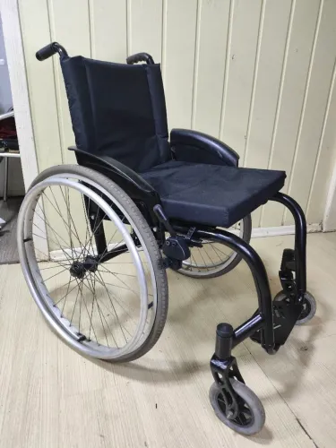 Cadeira de Rodas Monobloco Star Lite Ortobras 40cm Assento