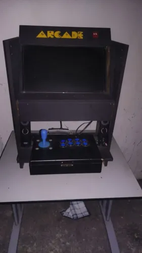 Vendo um bartop excelente estado