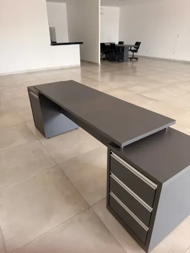 Mesa de escritório 