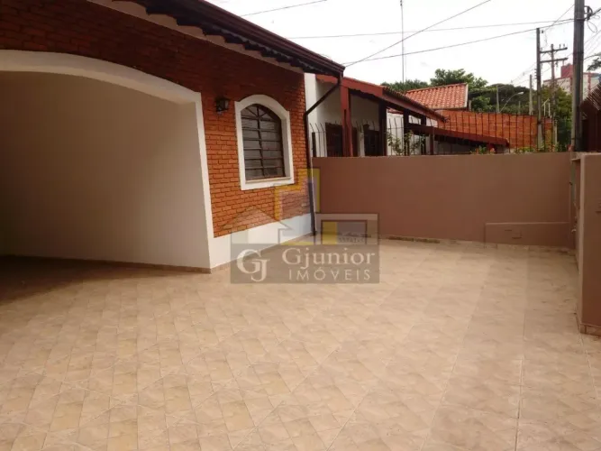 Casa com 3 Dormitórios com armários + Garagem, Jd. Flamboyant, Campinas (SP)