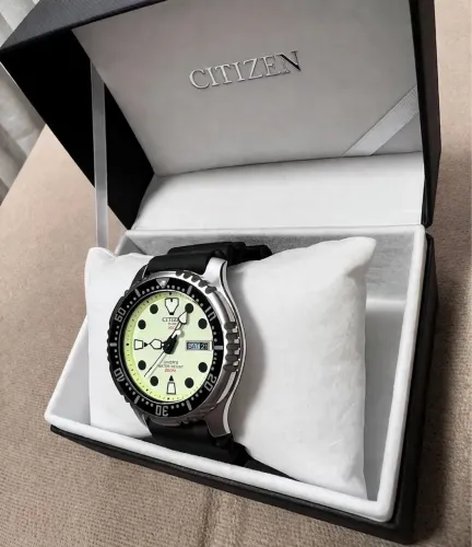 Relógio Citizen Promaster Automatic Diver 200m - Modelo NY0040-09W