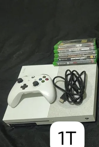 Xbox one S 1T usado
