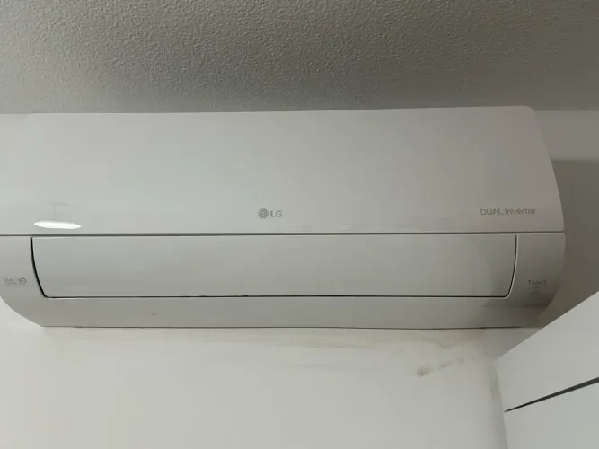 Ar-Condicionado LG Dual Inverter 9.000 BTUs 220V - Wi-Fi, Alexa e App