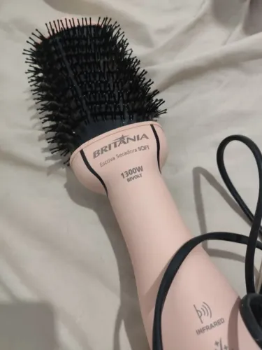 Escova de cabelo secadora 