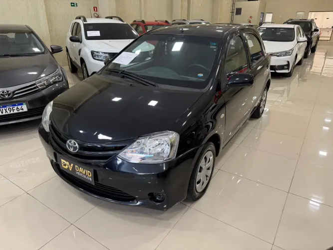 Toyota Etios XS 1.3 Flex 16V 5P Mec. 2013
