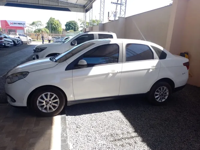 Fiat Grand Siena Attractive 1.0 Flex 8V 4P 2018
