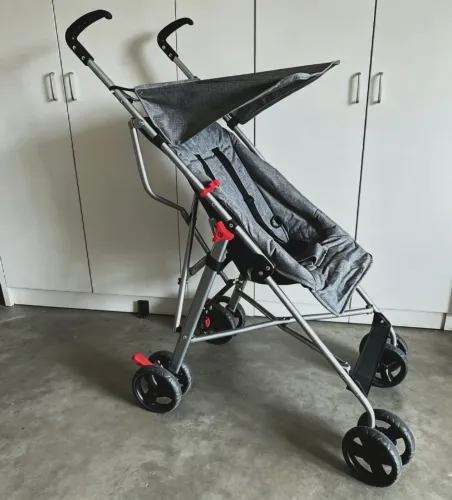 Carrinho de passeio guarda chuva excelente estado desapego