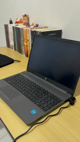 Notebook HP 250 G9 Core i3 12ª Geração, 8GB RAM, SSD 256GB - Excelente Estado!