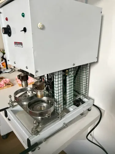 Prensa elétrica profissional para forminhas