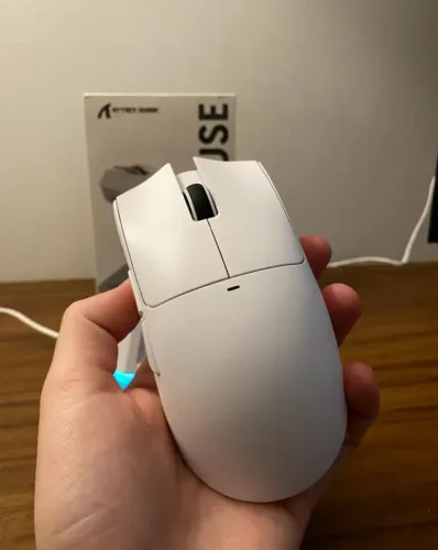 Mouse Attack Shark X11 LACRADO Dock e Adesivos