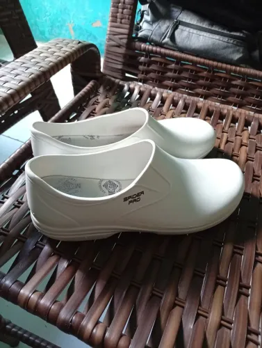 Sapato profissional novo