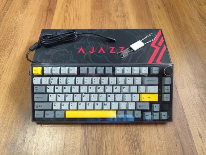 Teclado Gamer Mecânico Ak820 Pro