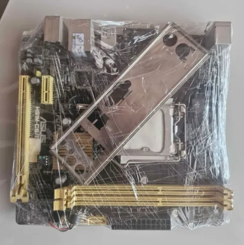 Placa-mãe Asus H81M-CS/BR 4 geração compatível com i3, i5 e i7. 1150 ddr3