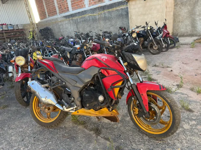 Dafra next 250 sucata somente vendo peça