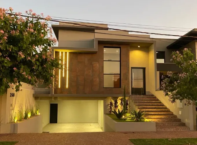 Casa ampla no Condominio Jardim San Marco | É aqui na Imobiliária Rosa e Rangel