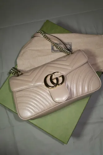 Bolsa Gucci modelo marmont