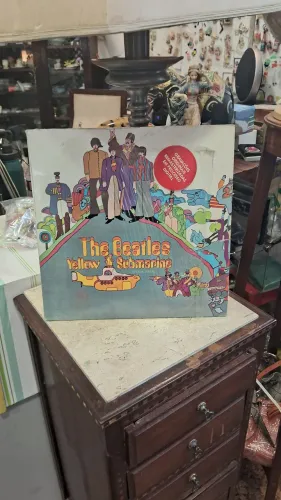 vinil Yellow Submarine dos Beatles,