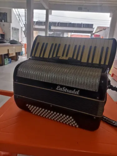 Sanfona 80baixo 