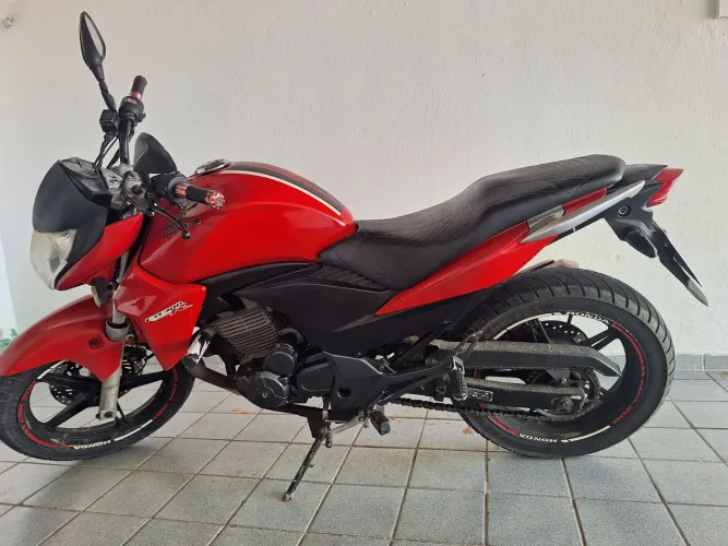 Troco ou vendo cb300