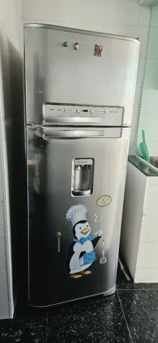 Vendo geladeira dúplex eletrolux inox, vendo 2 cabeceiras de cama de solteiro, 150,00 cada