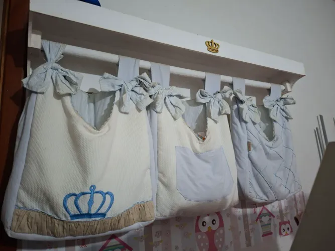 Suporte de Parede Varão com 3 Porta Fraldas Príncipe Bebê Enxoval