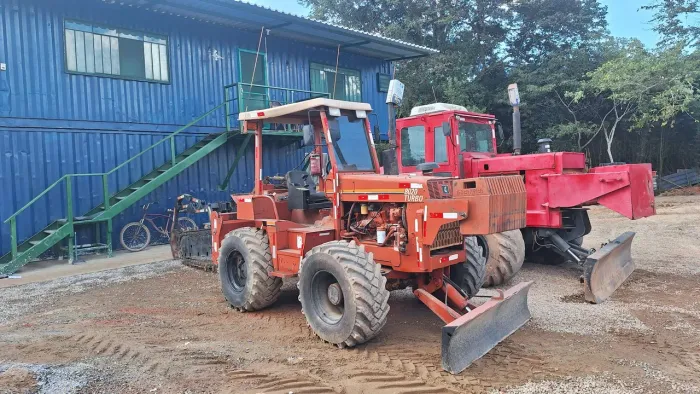 VALETADEIRA DITCH 8020T LOCAÇÃO