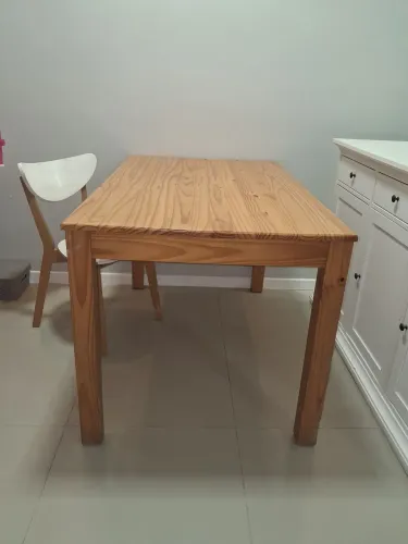 Mesa de jantar da loja Tok stok