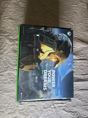 VENDO XBOX SERIES X - SUPER CONSERVADO! 