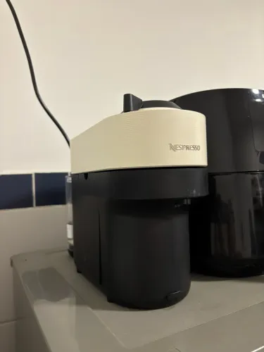 cafeteira vertuo nespresso branca