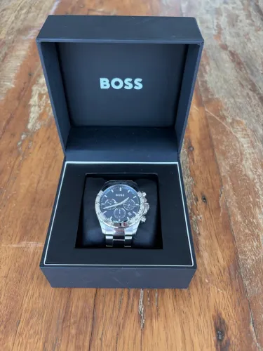 Relógio analógico cronógrafo Hugo Boss original