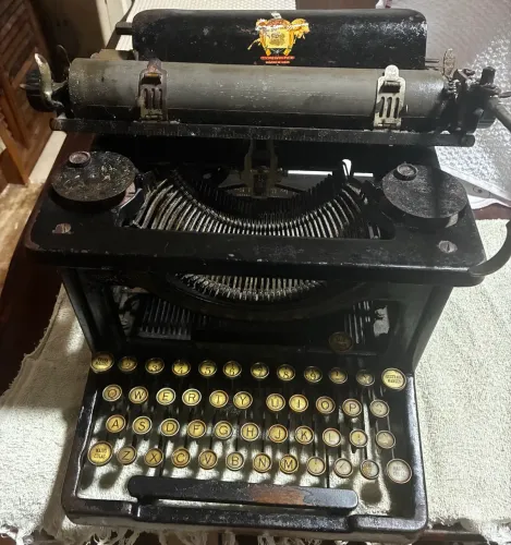  Máquina antiga
