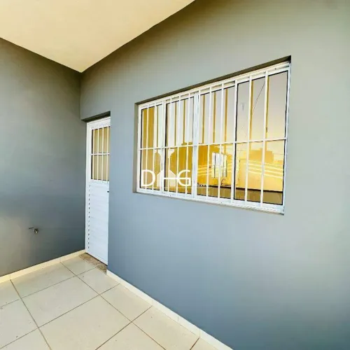 Casa com 02 quartos para alugar no Marieta Dian, 80 m², por R$1.500,00 - Paulinia/SP